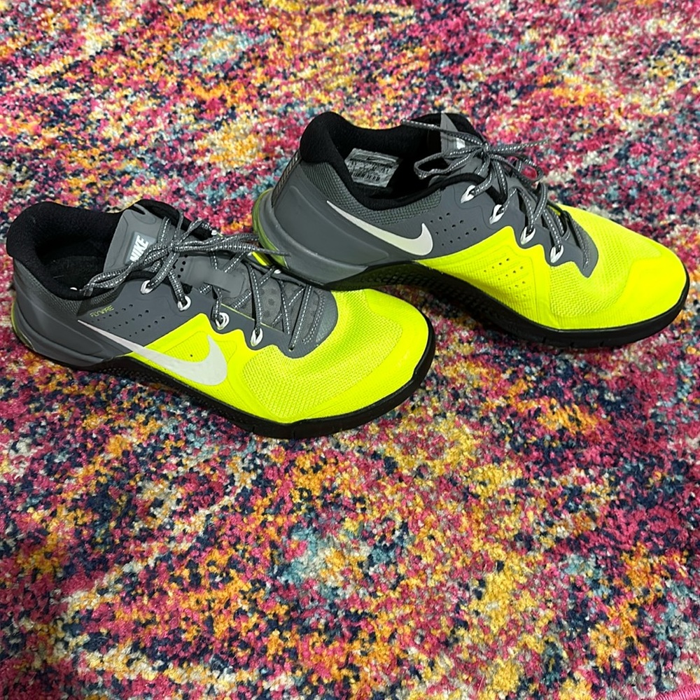 Nike Metcon Training shoes 9.5 Women’s